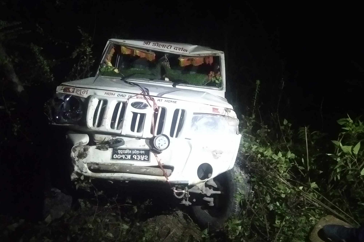 बैतडीमा जीप दुर्घटना, चालक र सहचालक घाइते 